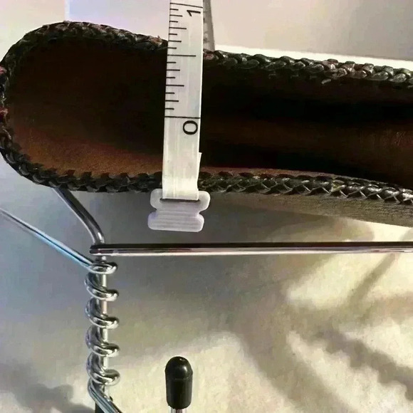 1920s leather embossed design purse. - Picture 11 of 13